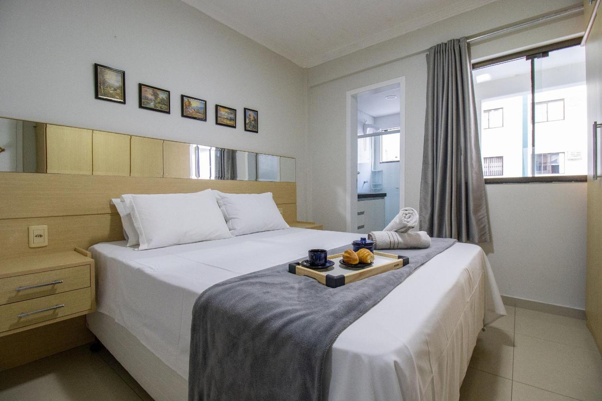 Mau21 - Av. Brasil. 3 Dorm, Climatizado, Churrasq Apartamento