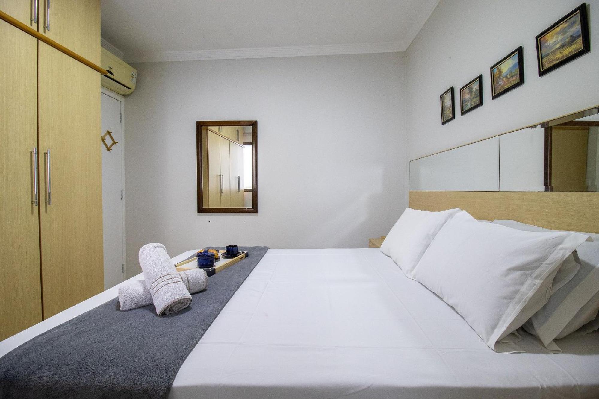 Mau21 - Av. Brasil. 3 Dorm, Climatizado, Churrasq Apartamento