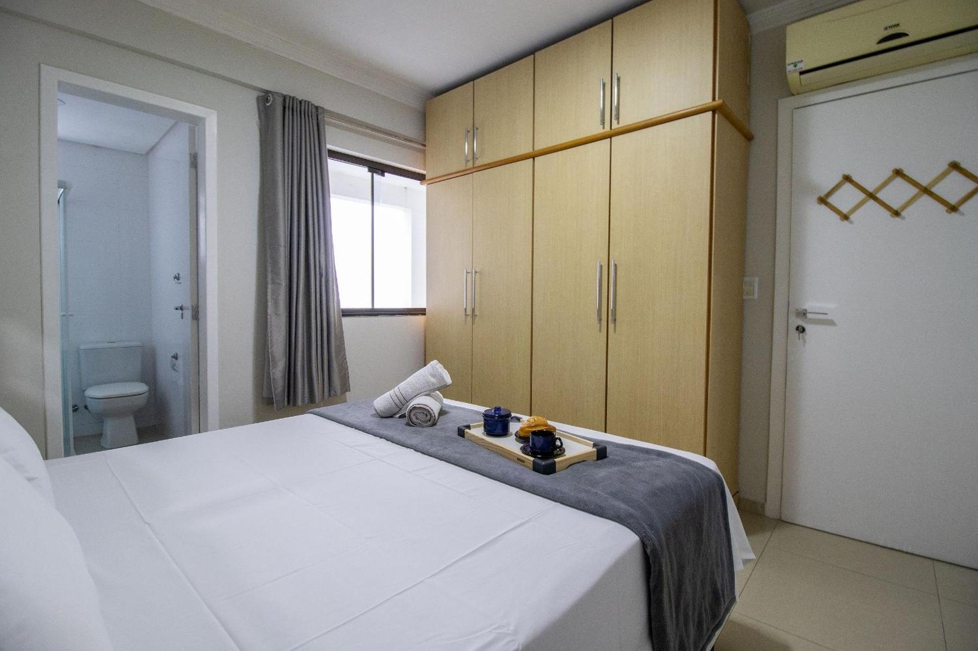 Mau21 - Av. Brasil. 3 Dorm, Climatizado, Churrasq Apartamento *