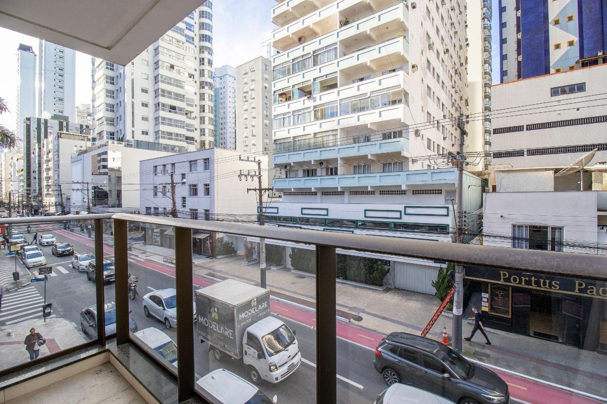 Apartamento Mau21 - Av. Brasil. 3 Dorm, Climatizado, Churrasq