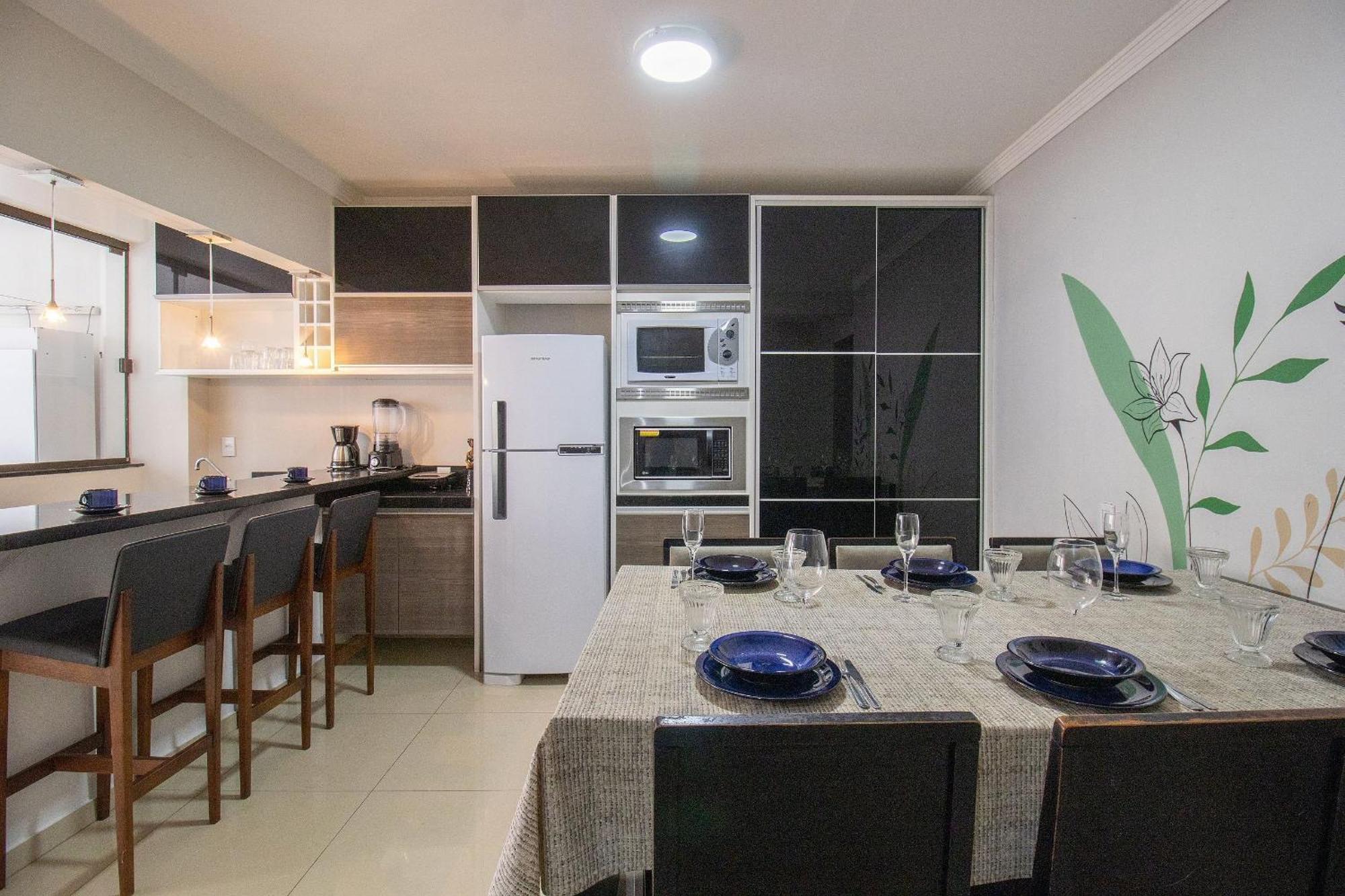 Apartamento Mau21 - Av. Brasil. 3 Dorm, Climatizado, Churrasq